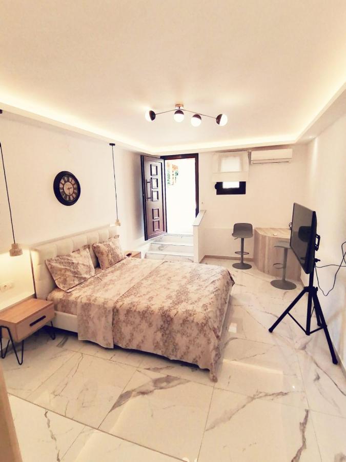 Theasis 3 Apartment Neos Marmaras Exterior photo